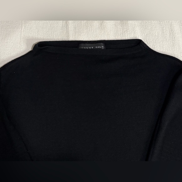 August Silk Women’s Black Knit Top, XL 100% Silk
Like New - Picture 4 of 9